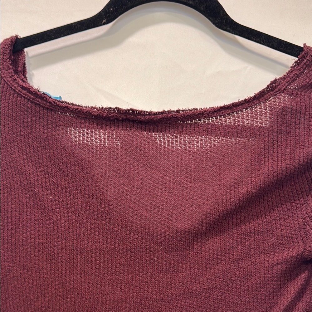 Urban Outfitters maroon Crop with Long Sleeves - Picture 3 of 4